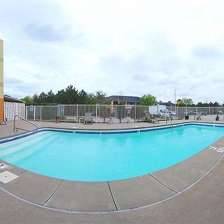 Quality Inn Merriam Kansas City Buitenkant foto