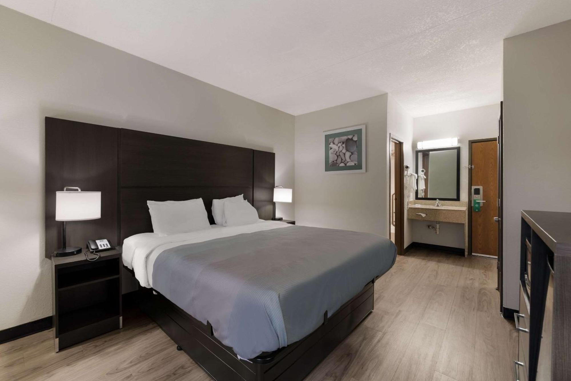 Quality Inn Merriam Kansas City Buitenkant foto