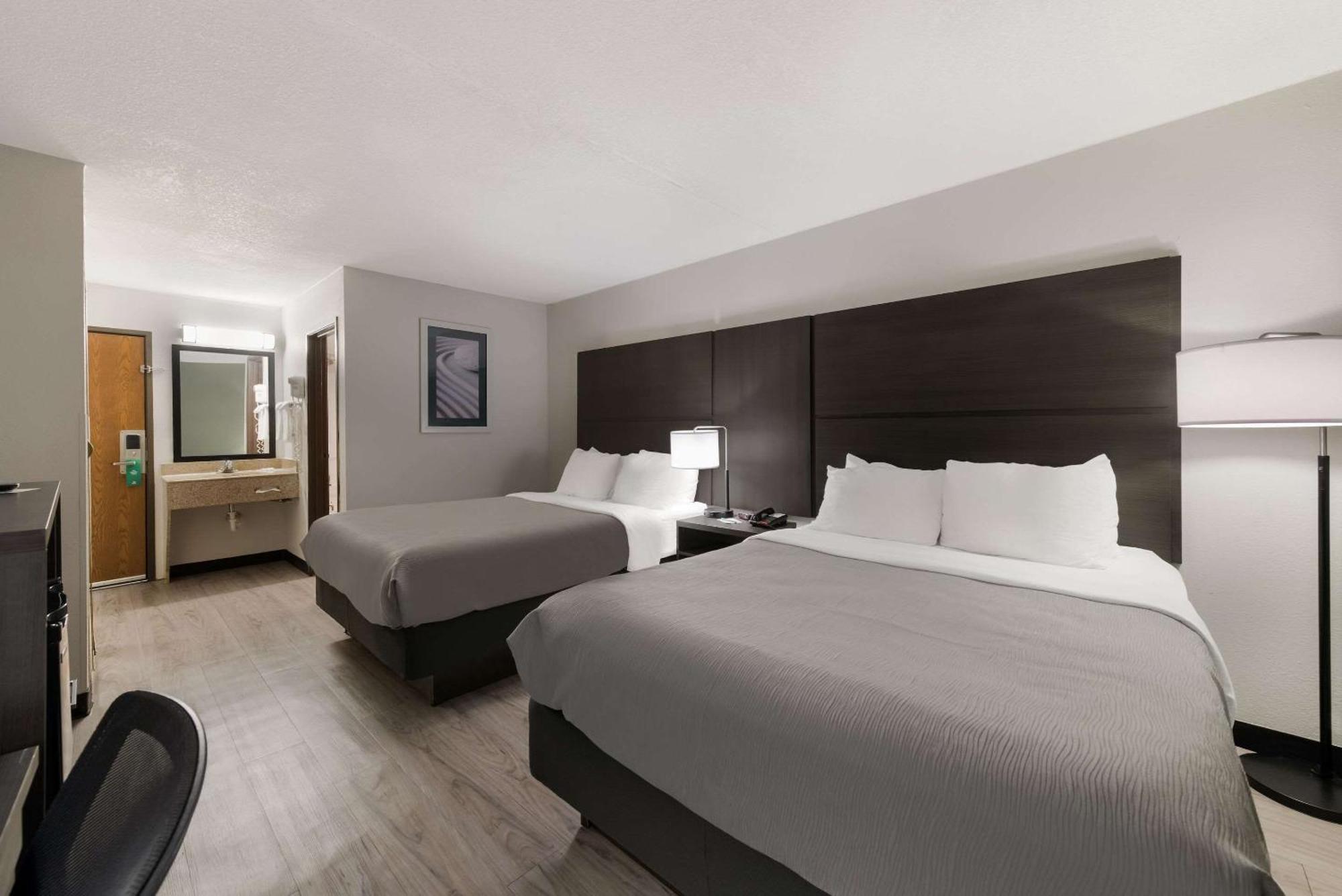 Quality Inn Merriam Kansas City Buitenkant foto