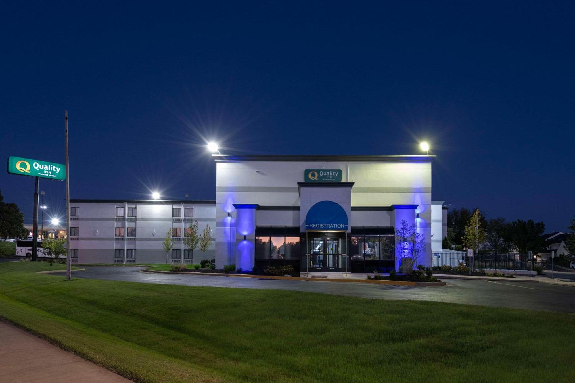 Quality Inn Merriam Kansas City Buitenkant foto