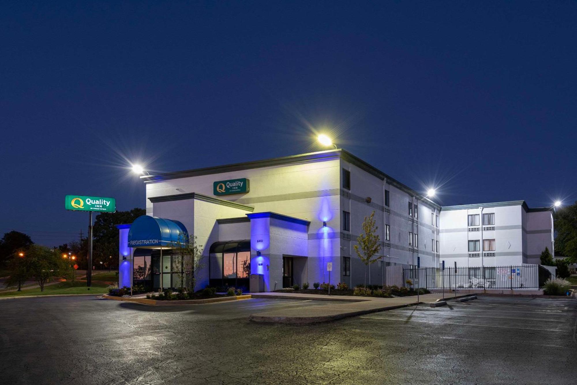 Quality Inn Merriam Kansas City Buitenkant foto
