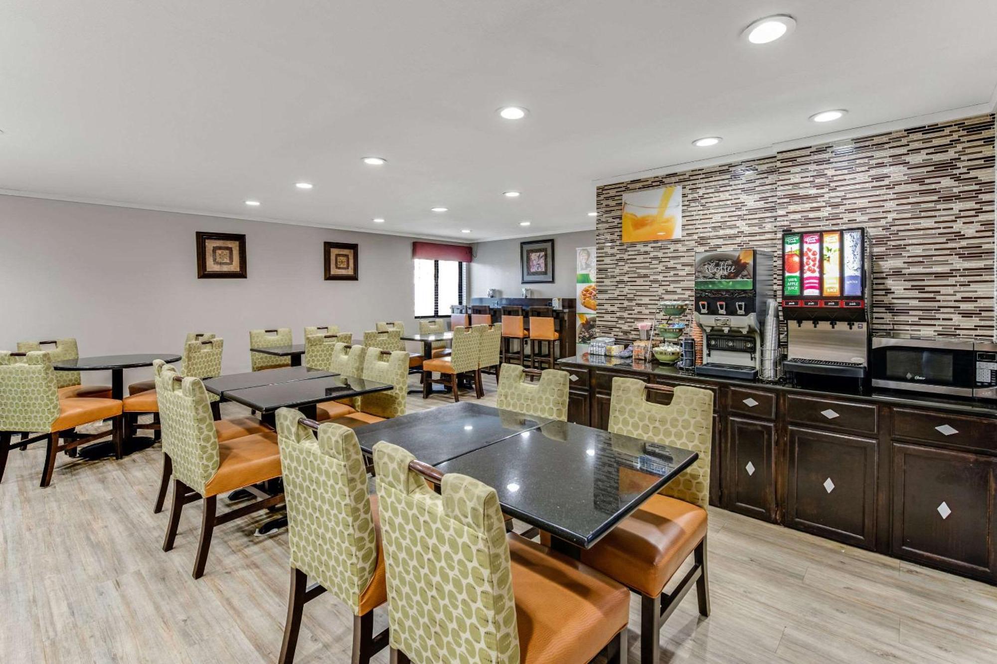 Quality Inn Merriam Kansas City Buitenkant foto